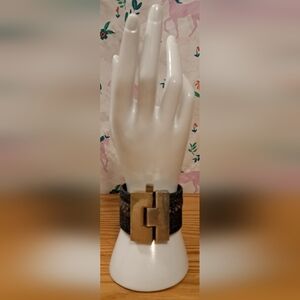 GORGEOUS Leighelena Black Stingray Spine Exotic Jigsaw Cuff Bracelet Jewelry